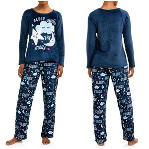 ❌SOLD❌ Blue Plush Fleece Pajama Set